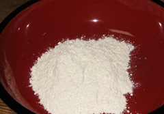 ネバリゴシ小麦粉を計量